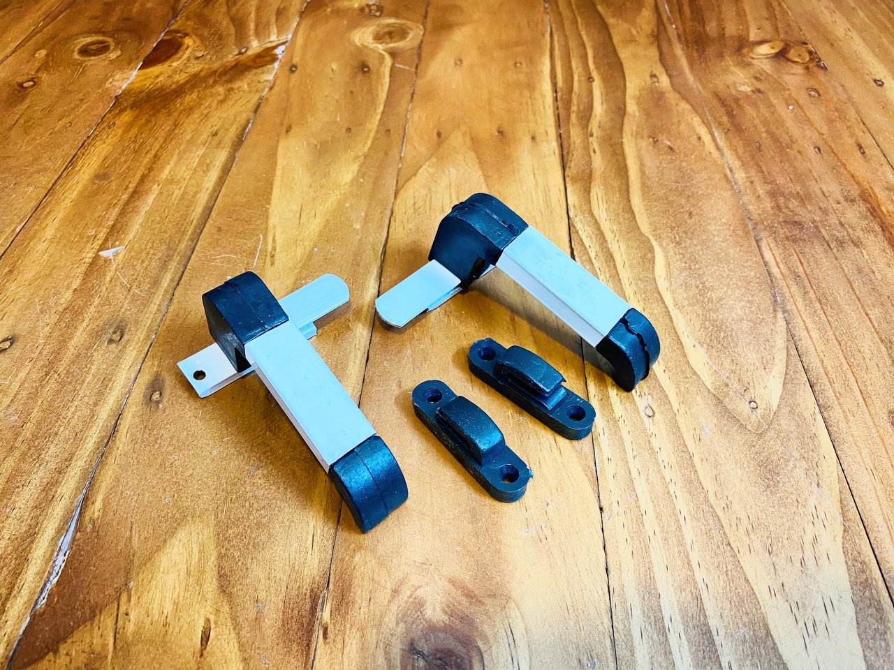 دستگيره تخت آلمينيوميجنس عالي- ساخ