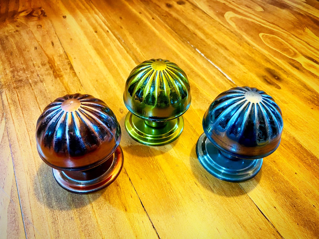 دستگيره حياطي تك پيچ خورشيديجنس عا