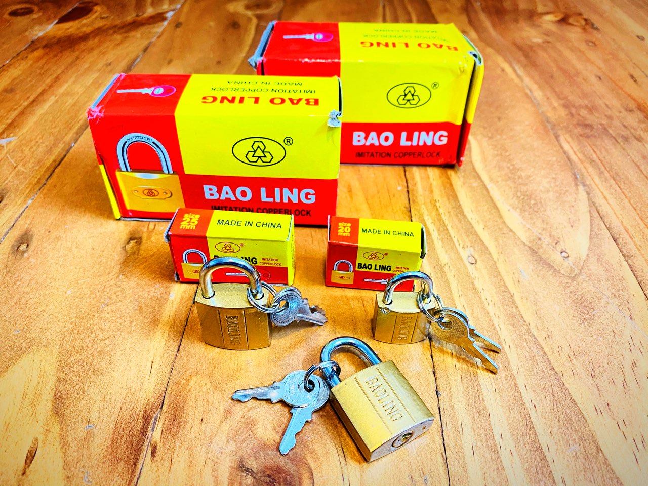 قفل آويز كليد ساده رنگيجنس درجه يك