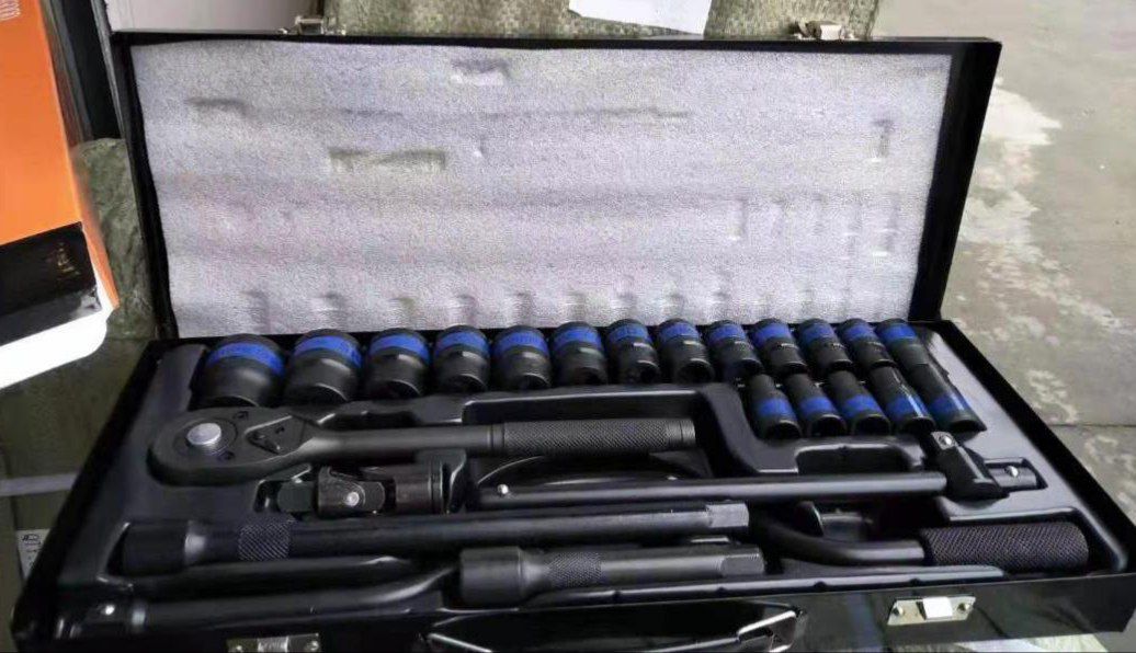 جعبه بکس ۲۴ پارچه هندل دار SATAتعد
