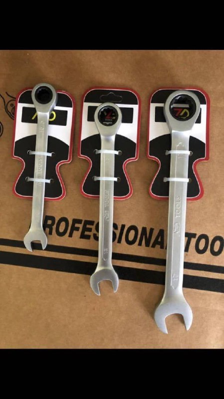 آچار یکسر جغجغه ایRatchet Wrench 