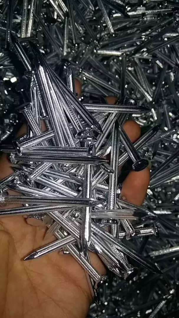 ميخ فولادي تك سايز از ٣ تا ١٠. 