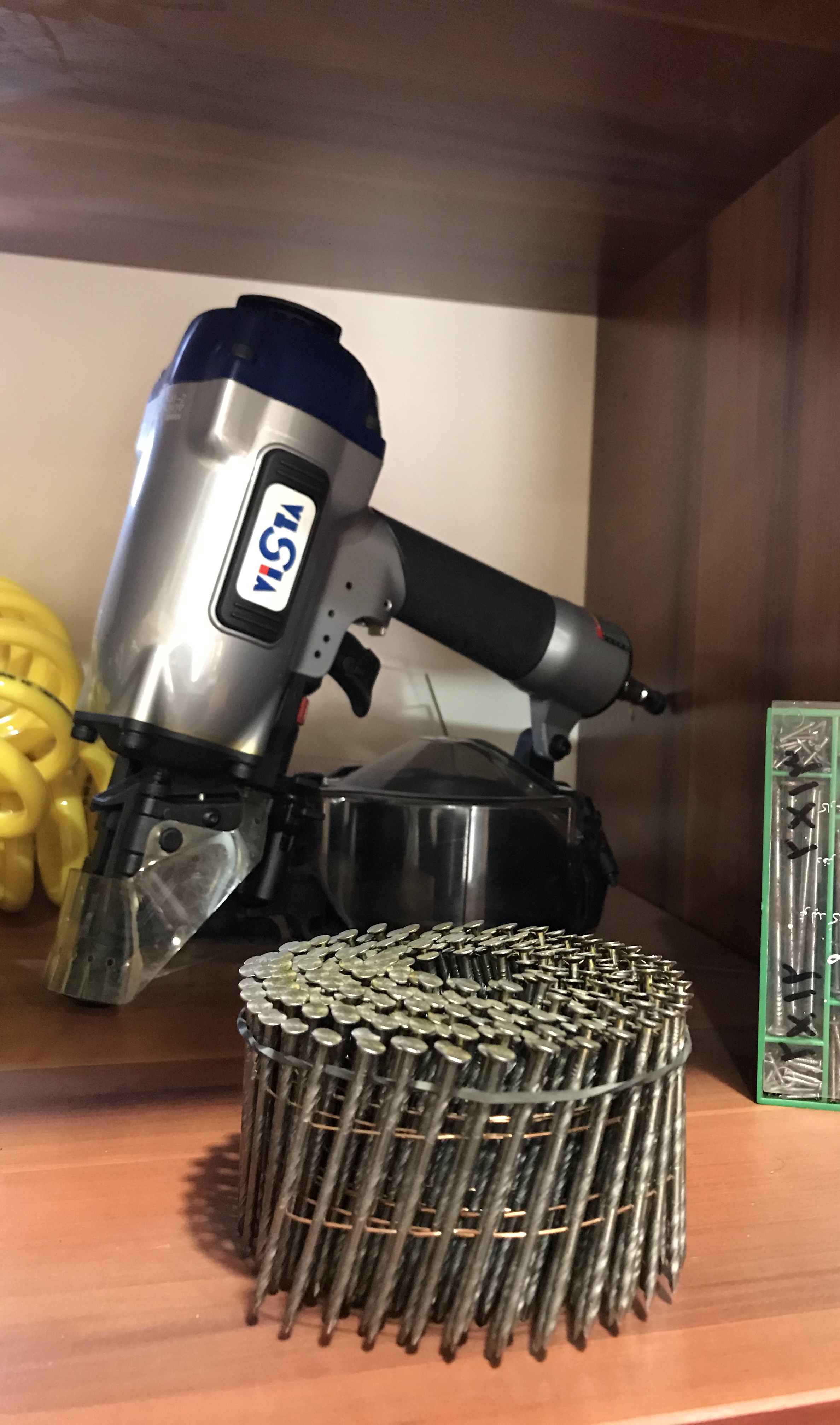 ميخكوب نوارى