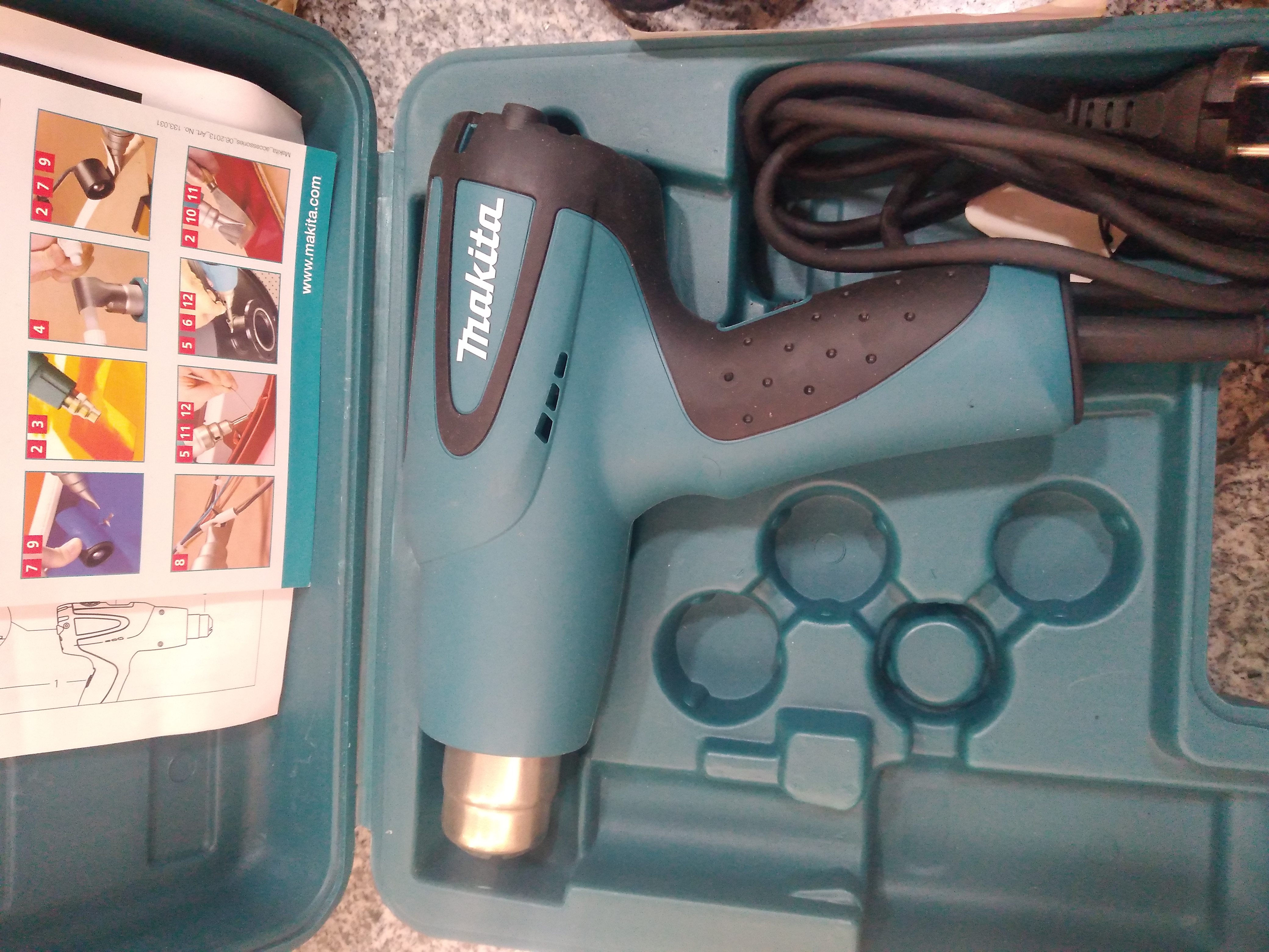 سشوار ماکیتا ۱۷۰۰ وات