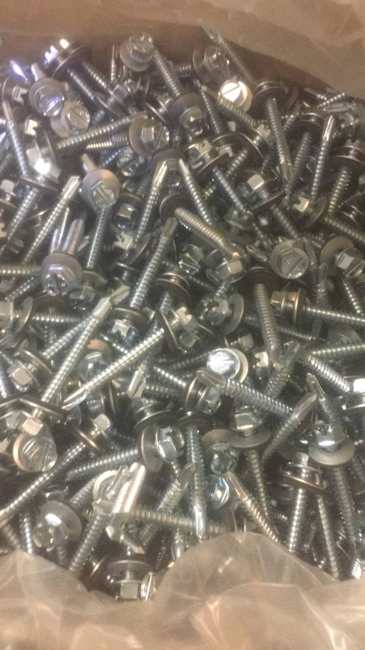 باسلام فروش ویژه پیچ شیروانی زیر قی