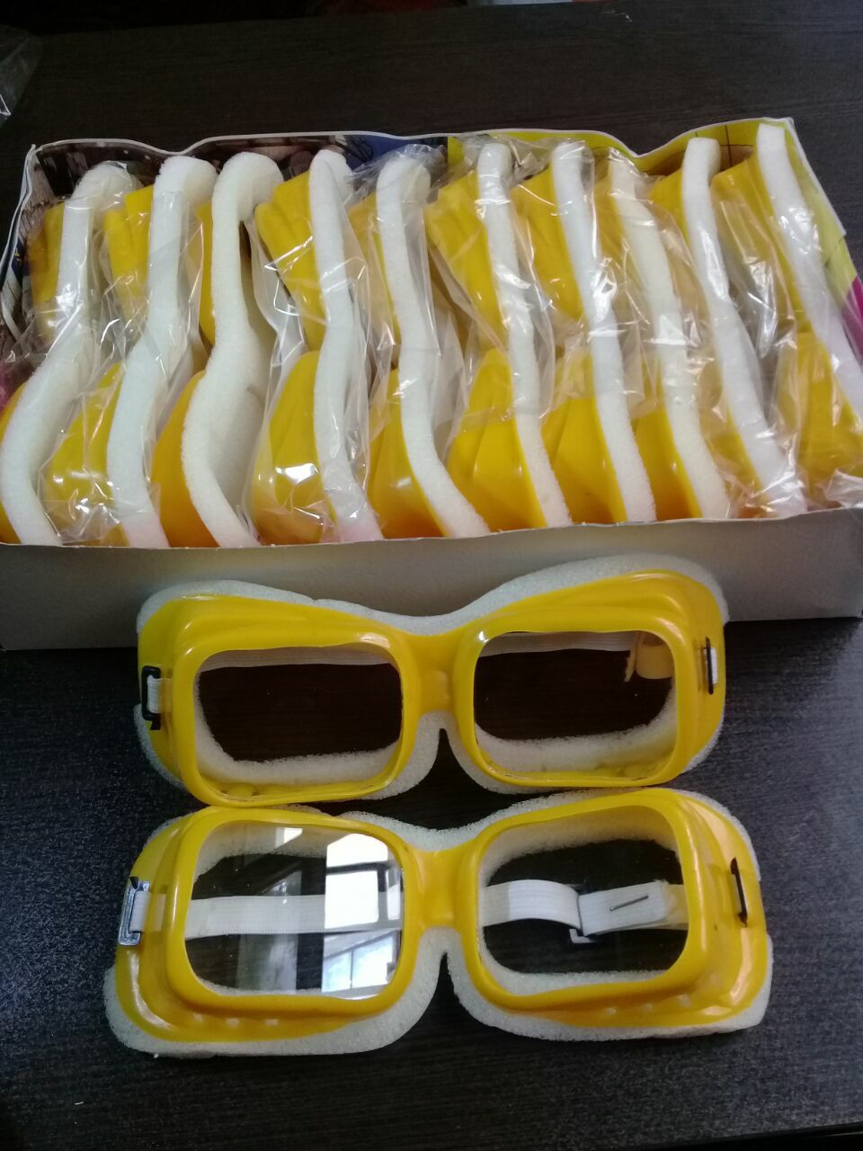 عینک ابری اسپرتقیمت نقد روز = ۵/۰۰