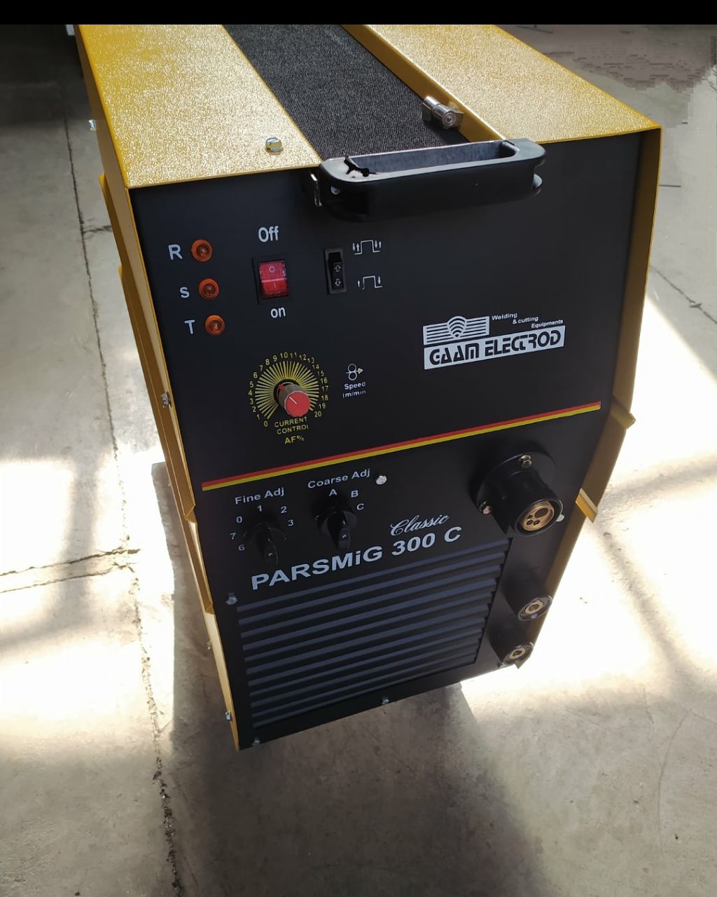 دستگاه جوش CO2مدل ۳۰۰آمپر مارک گام