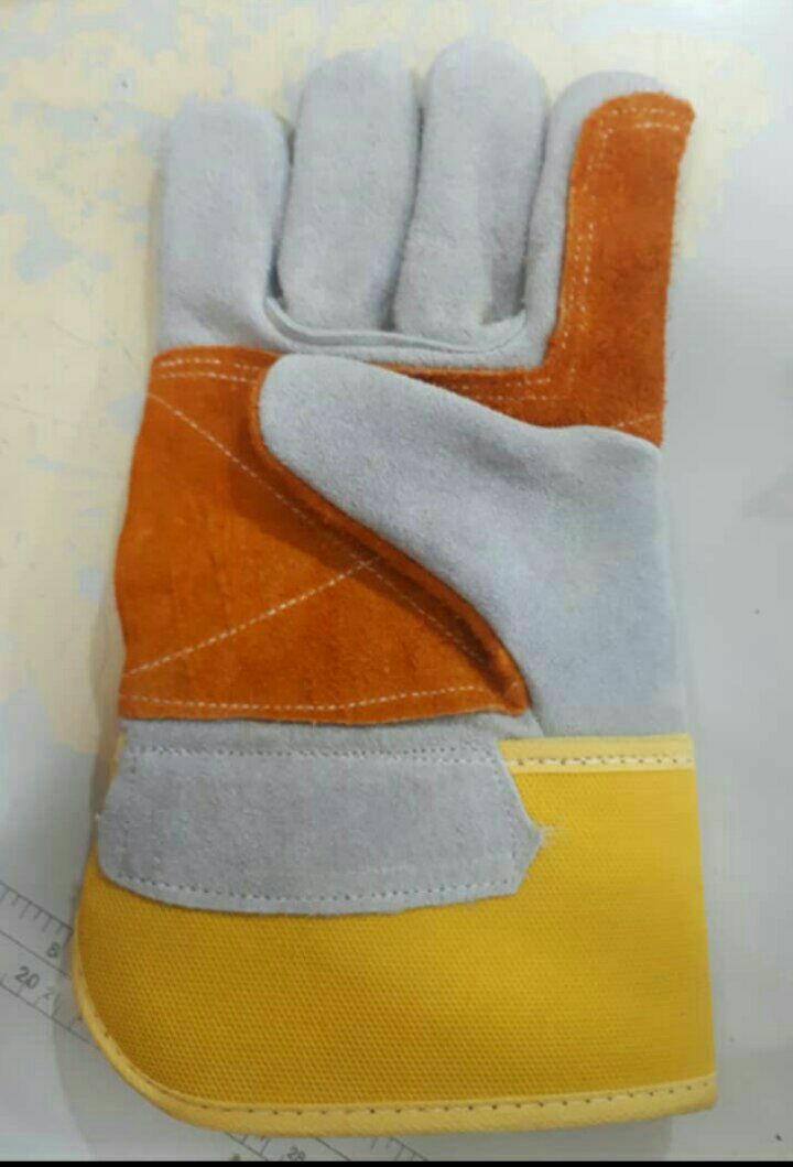 تولید کننده انواع دستکشهای چرمی و ن