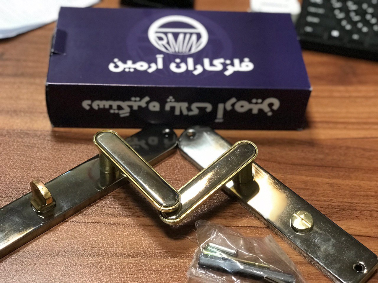 دستگیره پلاک های(طرح دلتا)فلز کاران