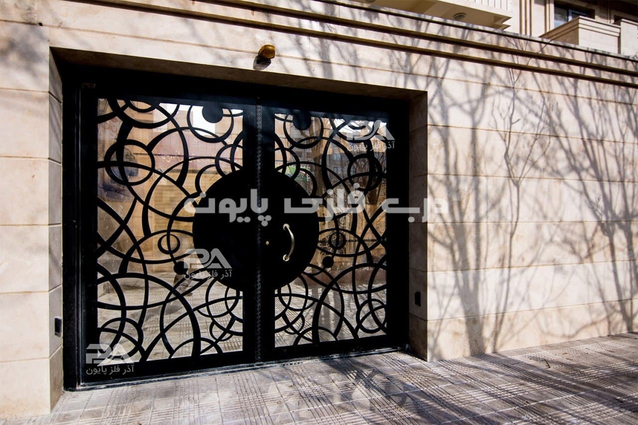 ️ درب پارکینگ 012 پایوناشکال منحن