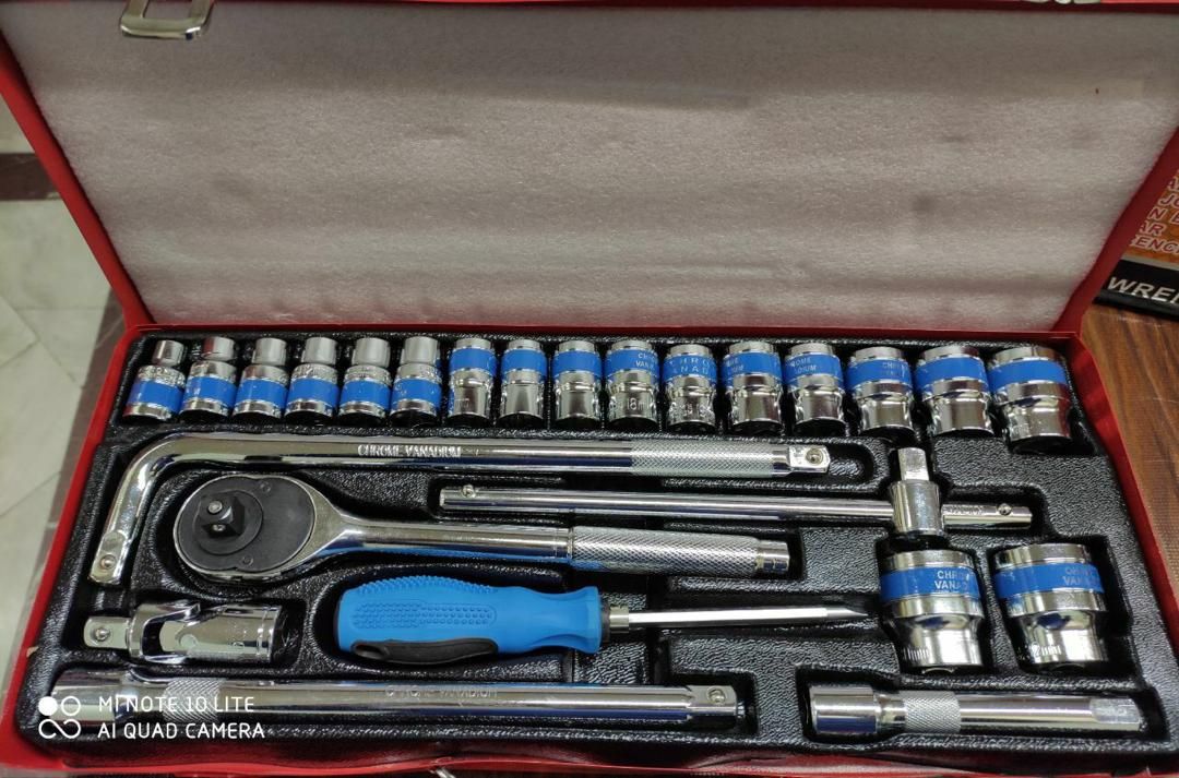 جعبه بکس ۲۵ پارچه سفیدتعداد:۵ عدد