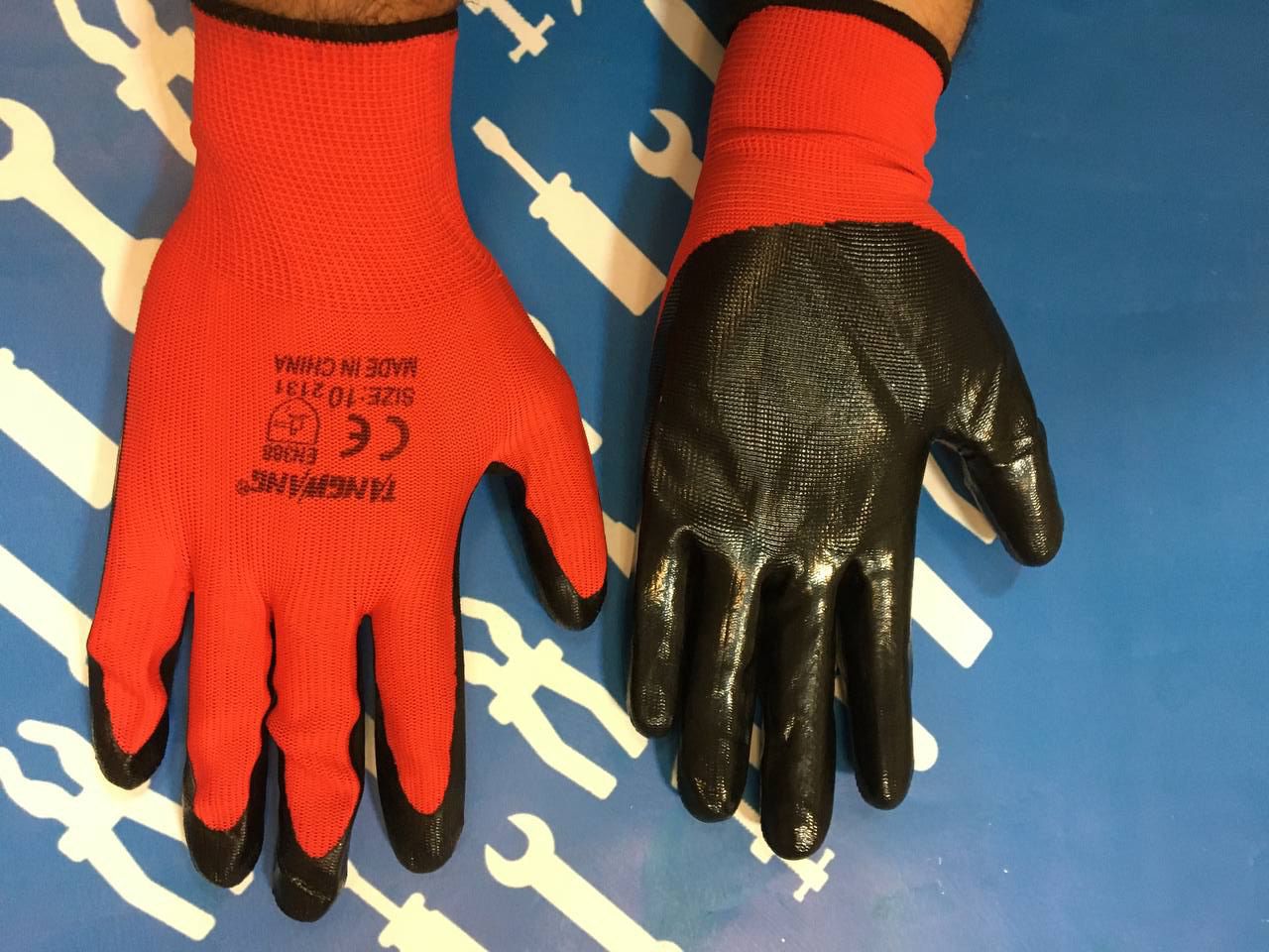 دستکش قرمز مشکی تانگ وانگجفتی 680