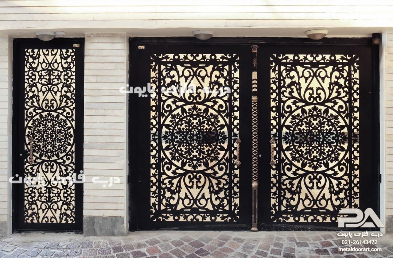 درب فلزی پایون، اولین تولیدکننده ان