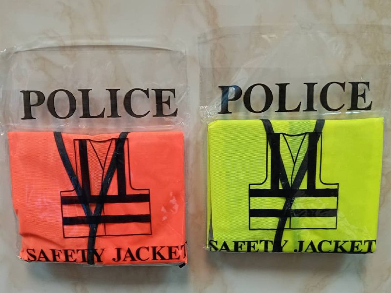 ابزار خنجریجلیقه پلیس ۱۳۰ گرمی ۴ خ