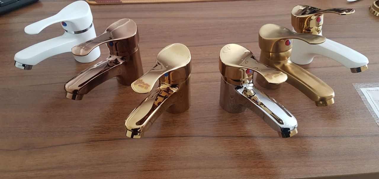 شیرآلات پادینادر دو مدل رقابتی دست