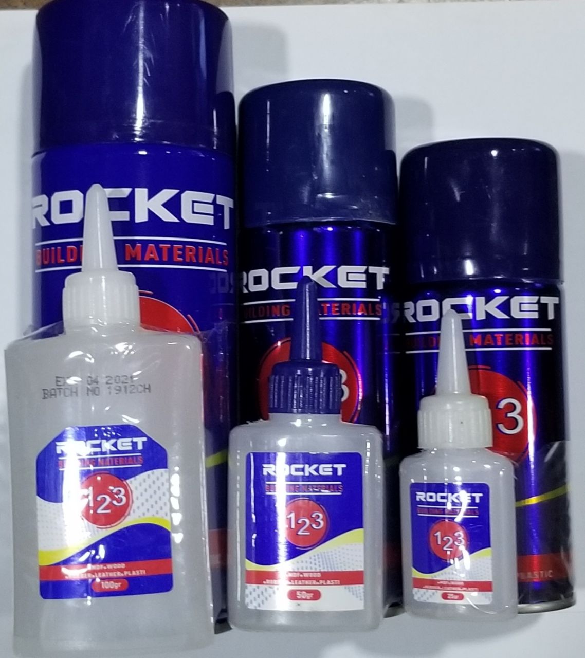 چسب 123 مارک راکت ساخته شده از بهت