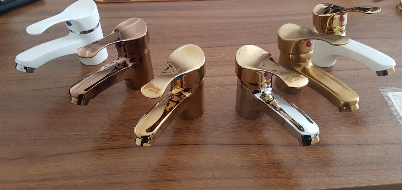 شیرآلات پادینادر دو مدل رقابتی دست