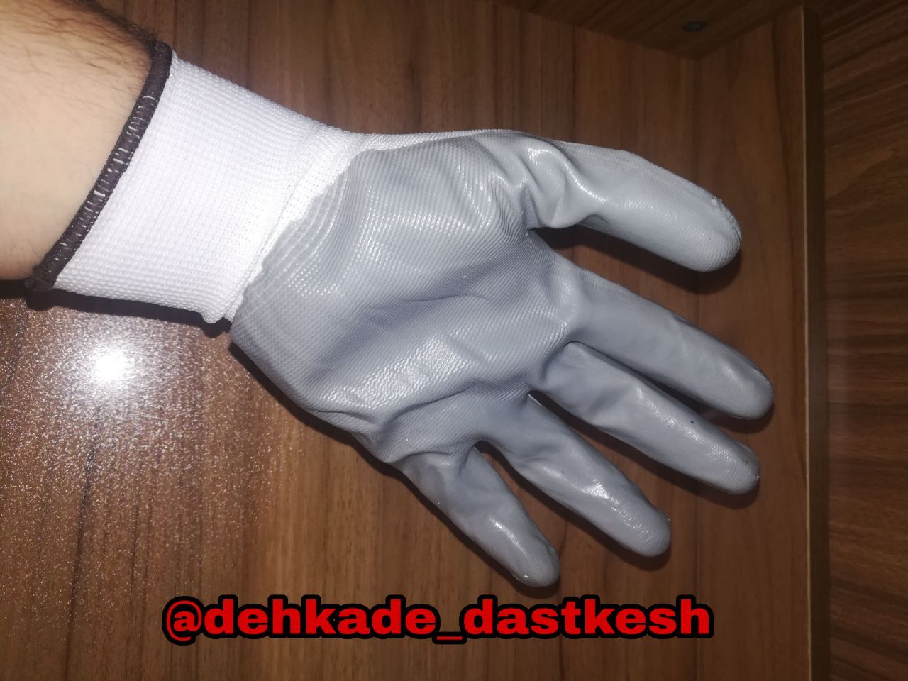 دستکش کف طوسی درحال پخشقیمت مناس