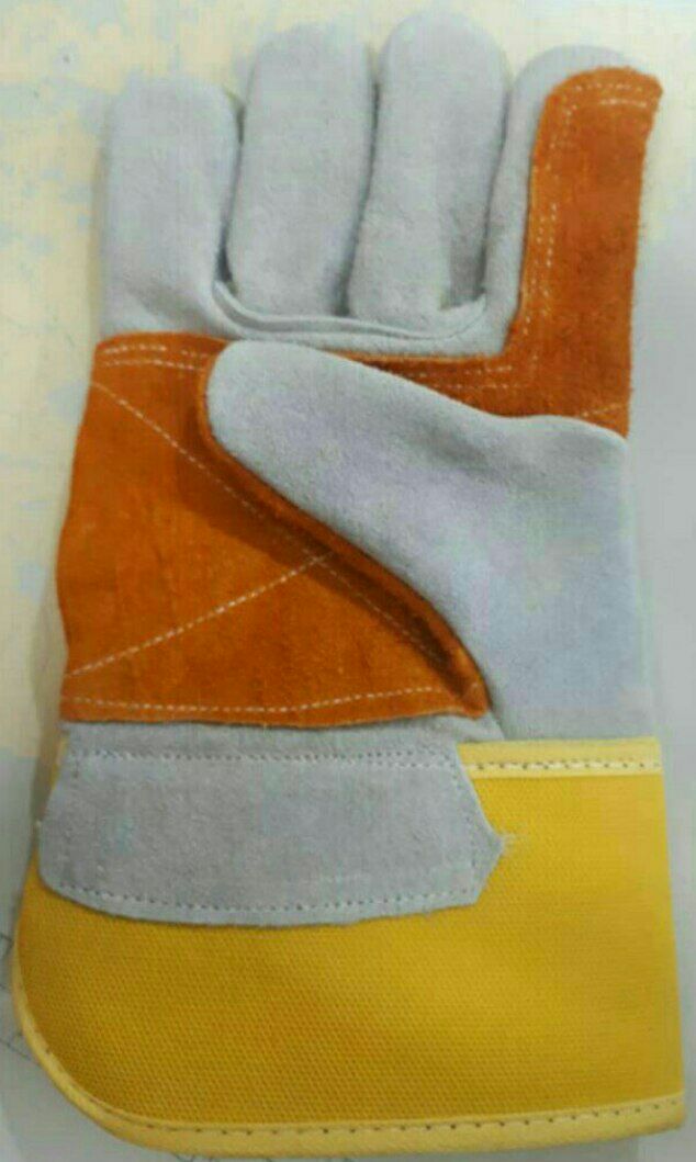 تولید کننده انواع دستکشهای چرمی و ن