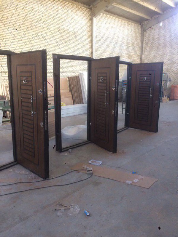 ﷽ توليد كننده انواع دربهاي ضد سرقت