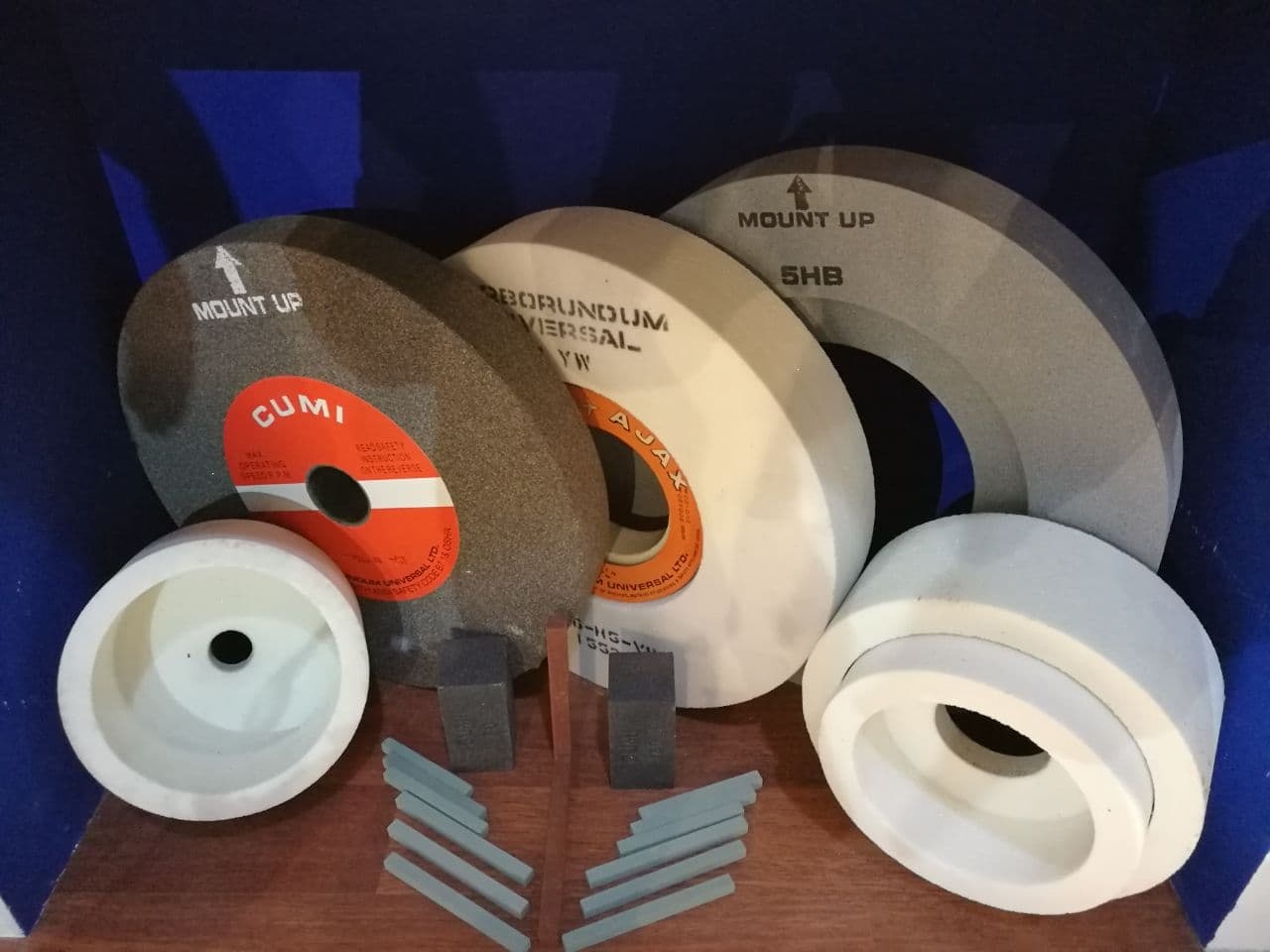 سنگ های سنگ های ساب وبرش مارک CUMI