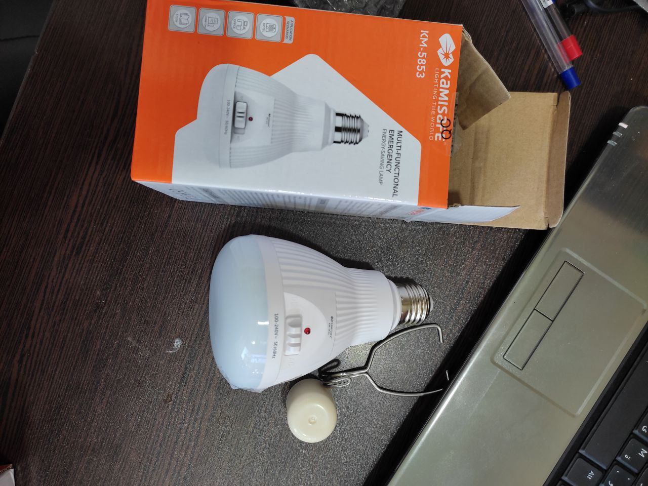 لامپ شارژی کامیسیف KM-5853در حالت 