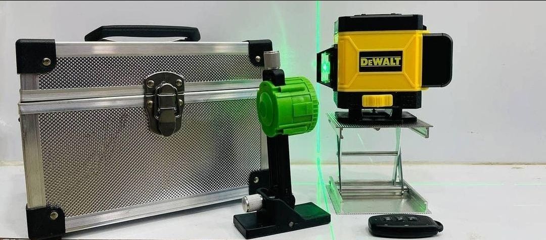 تراز دیوالت چین( نور سبز) 360° درجه