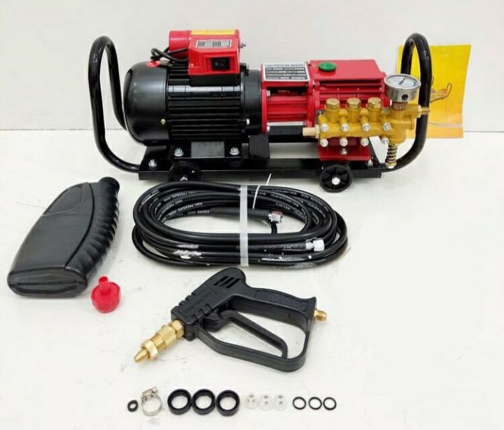 کارواش نیمه صعنتی درجه یک ۱۴۰بار وا