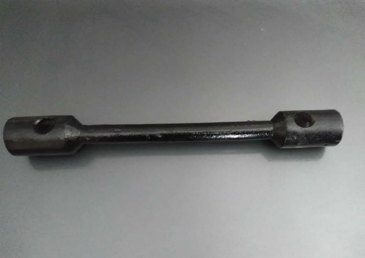 آچار چرخ کامیونی درجه 1باکیفیت وبا