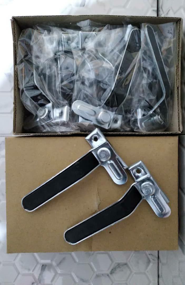 دستگیره فنر دار پنجرهقیمت = ۴۹۰۰ ت