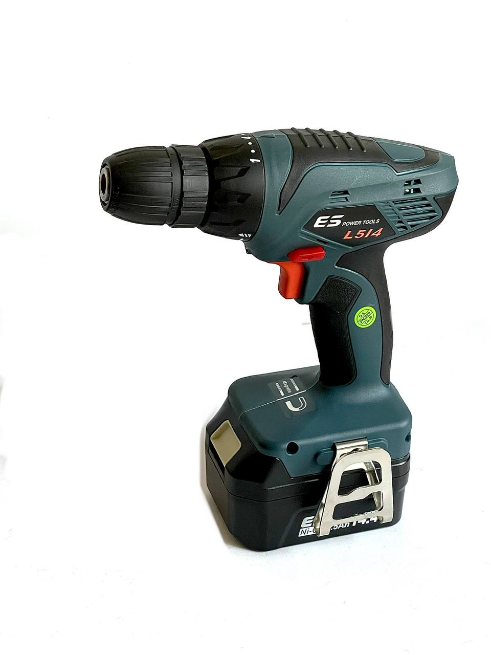 ES Drill (Power Tools) () 