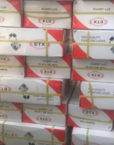 قفل رونیز تک پله سربی کارتن 240عددی
