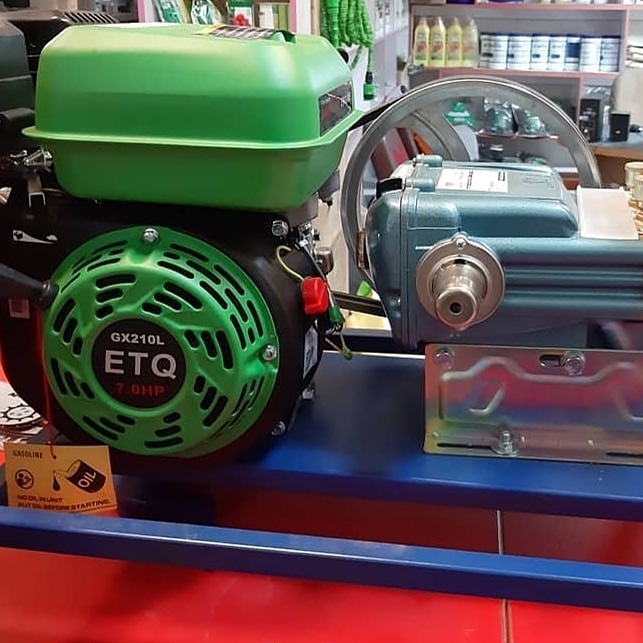 سمپاش موتوری زنبه ای