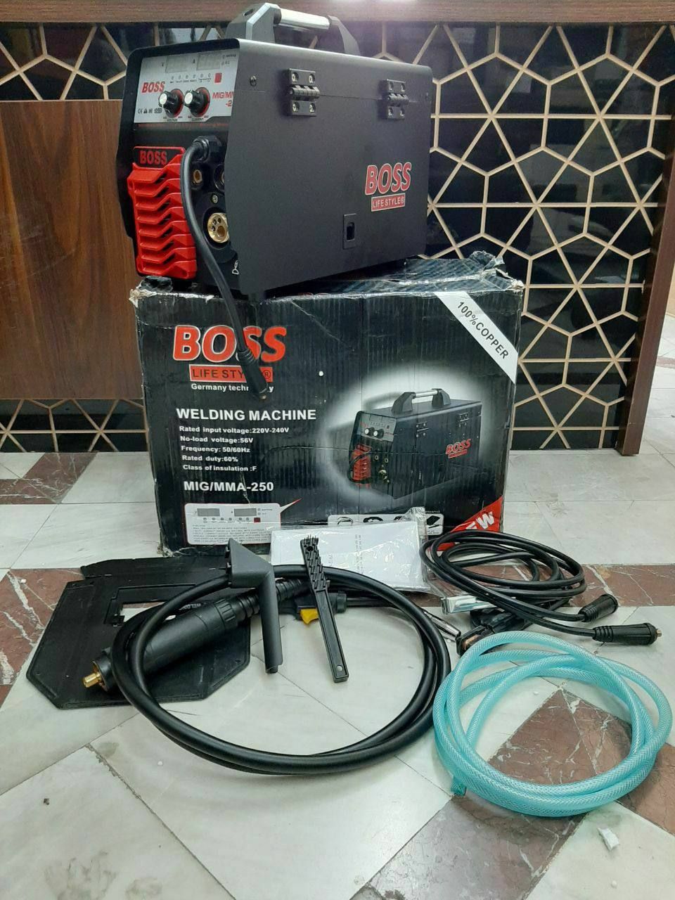 اینورتر co2boss250 آمپر با لواز