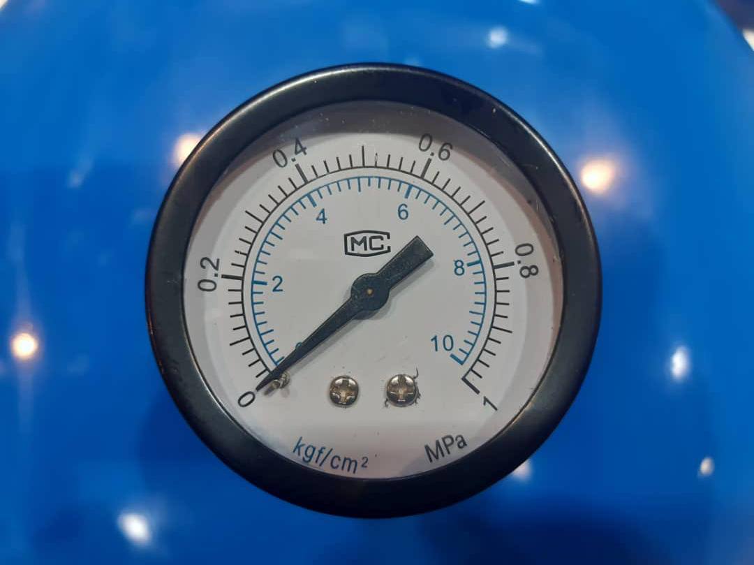 درجه ۱۰ بار صفحه۵ سانت از پشت