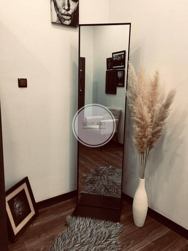 آیینه ایستاده