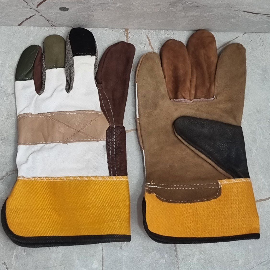 دستکش کف ساده مهندسی تولید شده ب