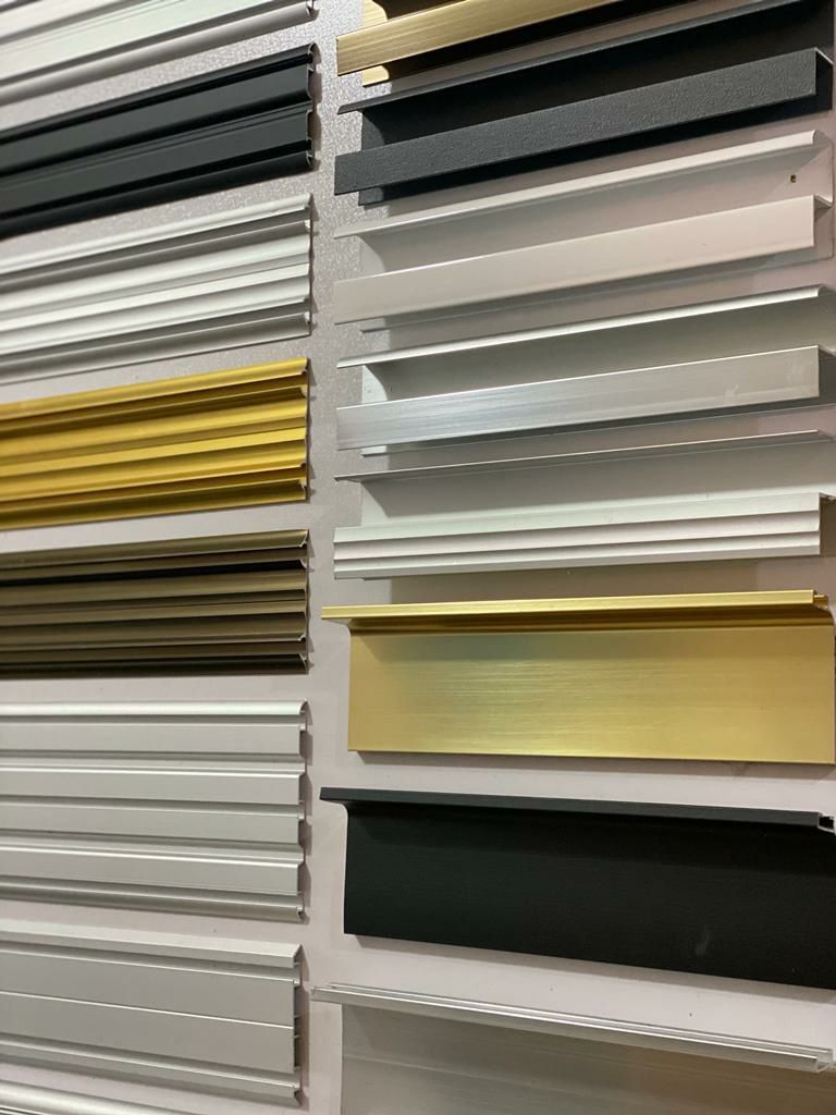 با سلام پخش مقاطع الومینیومی در رنگ