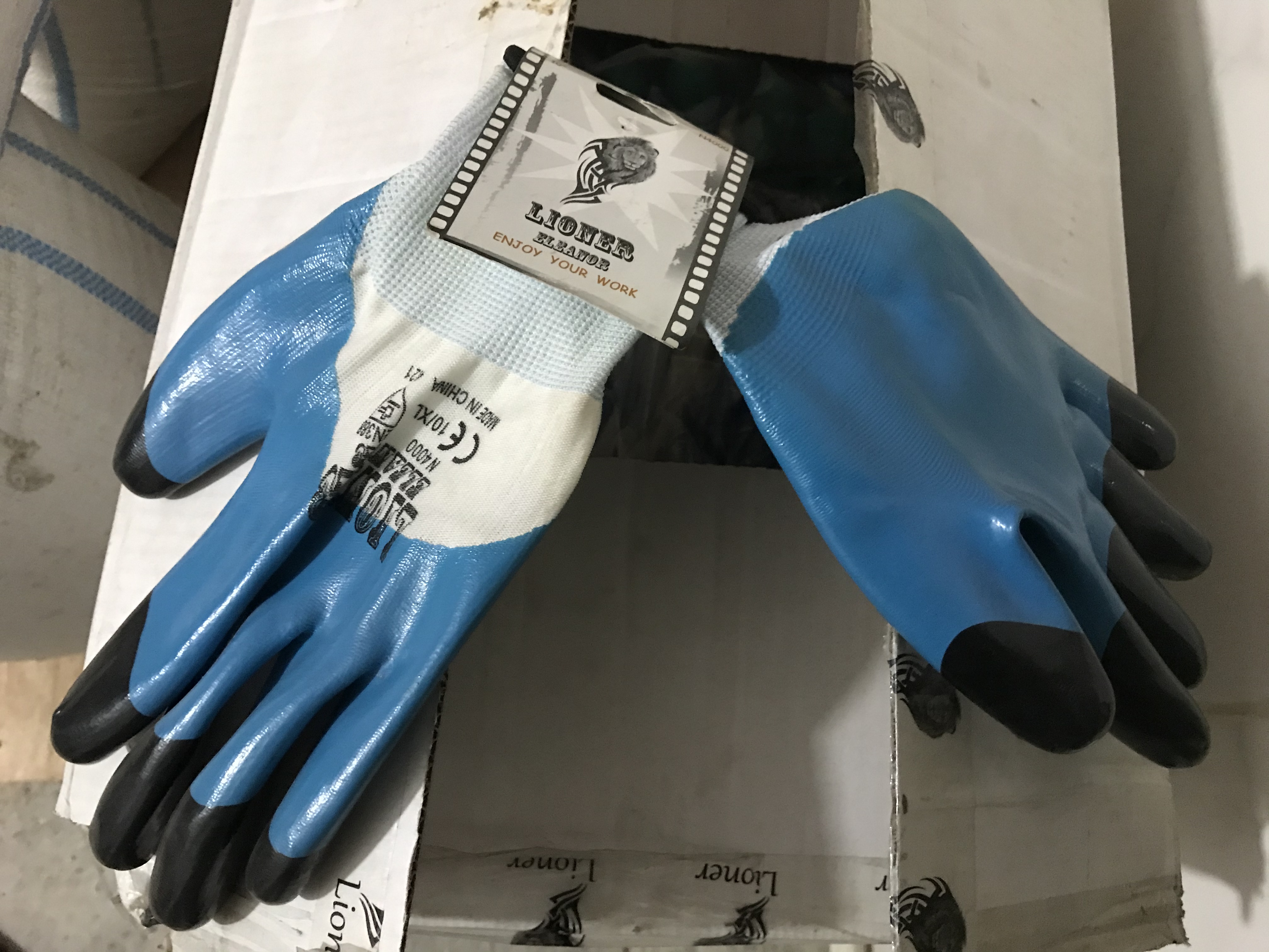 دستکش های لیونر