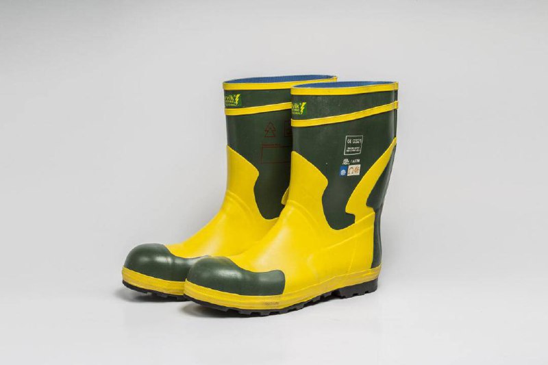  چکمه عایق برق برندهارویک️️كيفيت