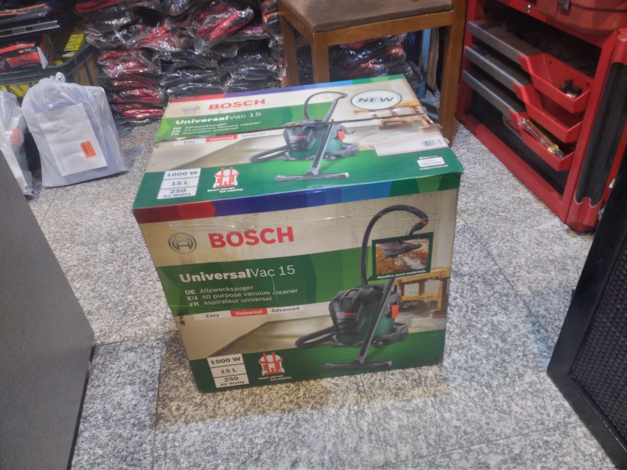 جارو برقی بوش مدل universal vac 15