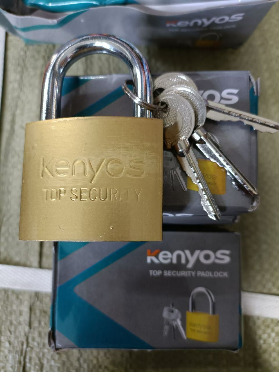 قفل آویز ۵۰ کلید چهارپر کنیوس Kenyo