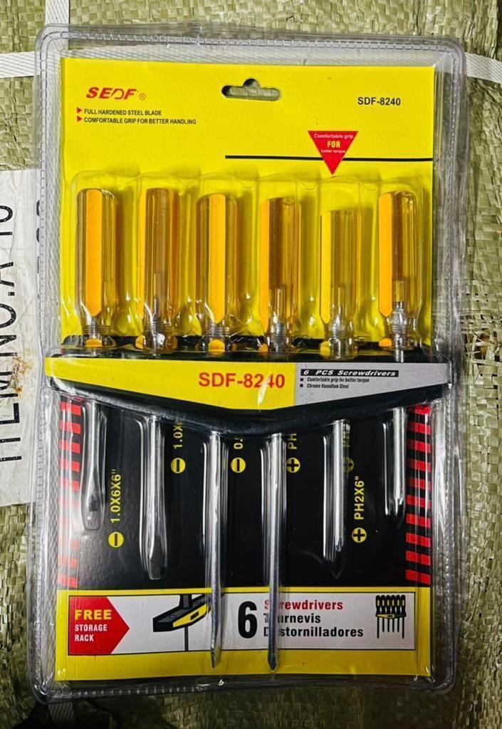 پیچ گوشتی 6 عددی کارتیتعداد در کار