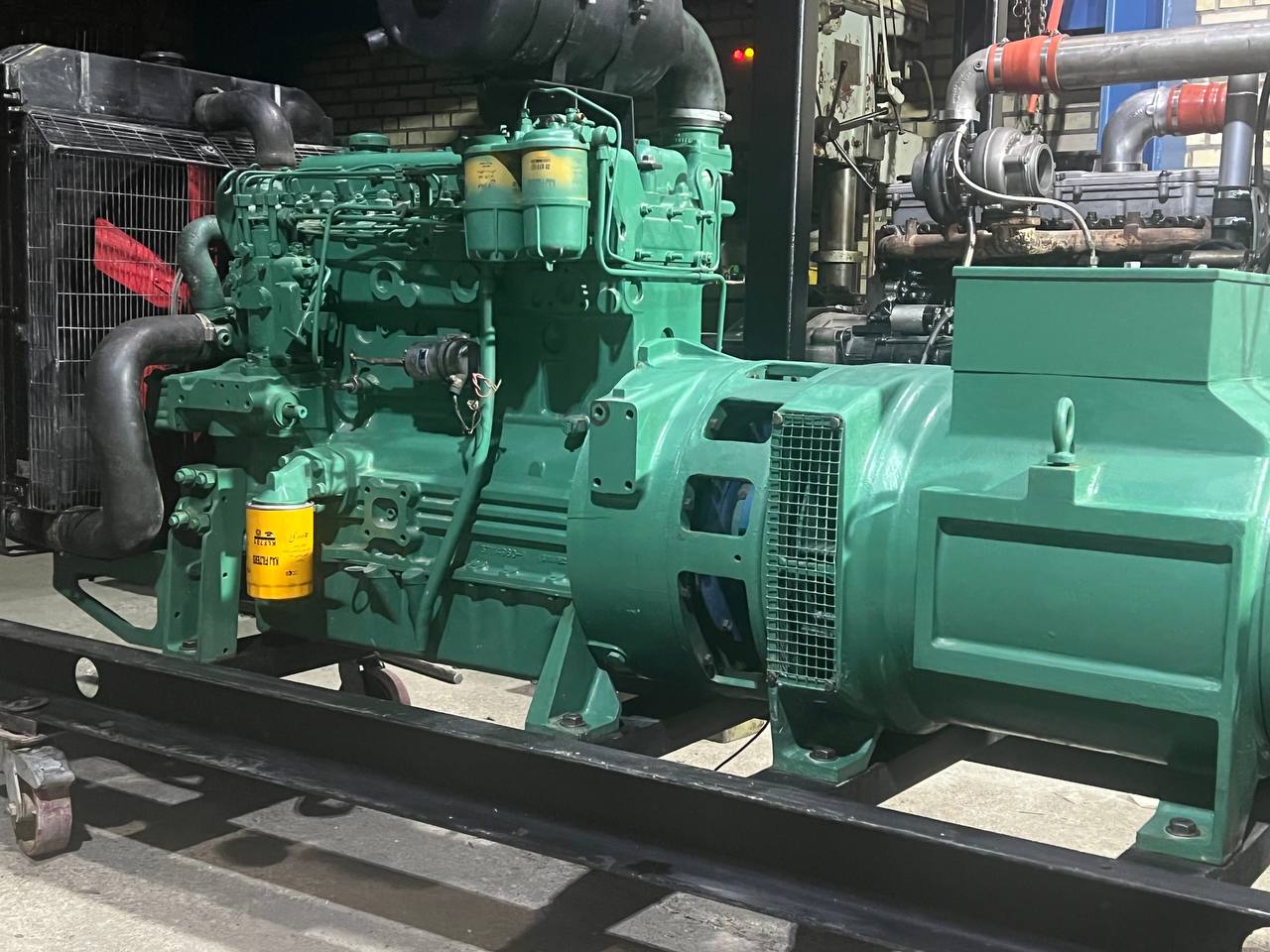 فروش دیزل ژنراتور پرکینز ۶ سیلندر 