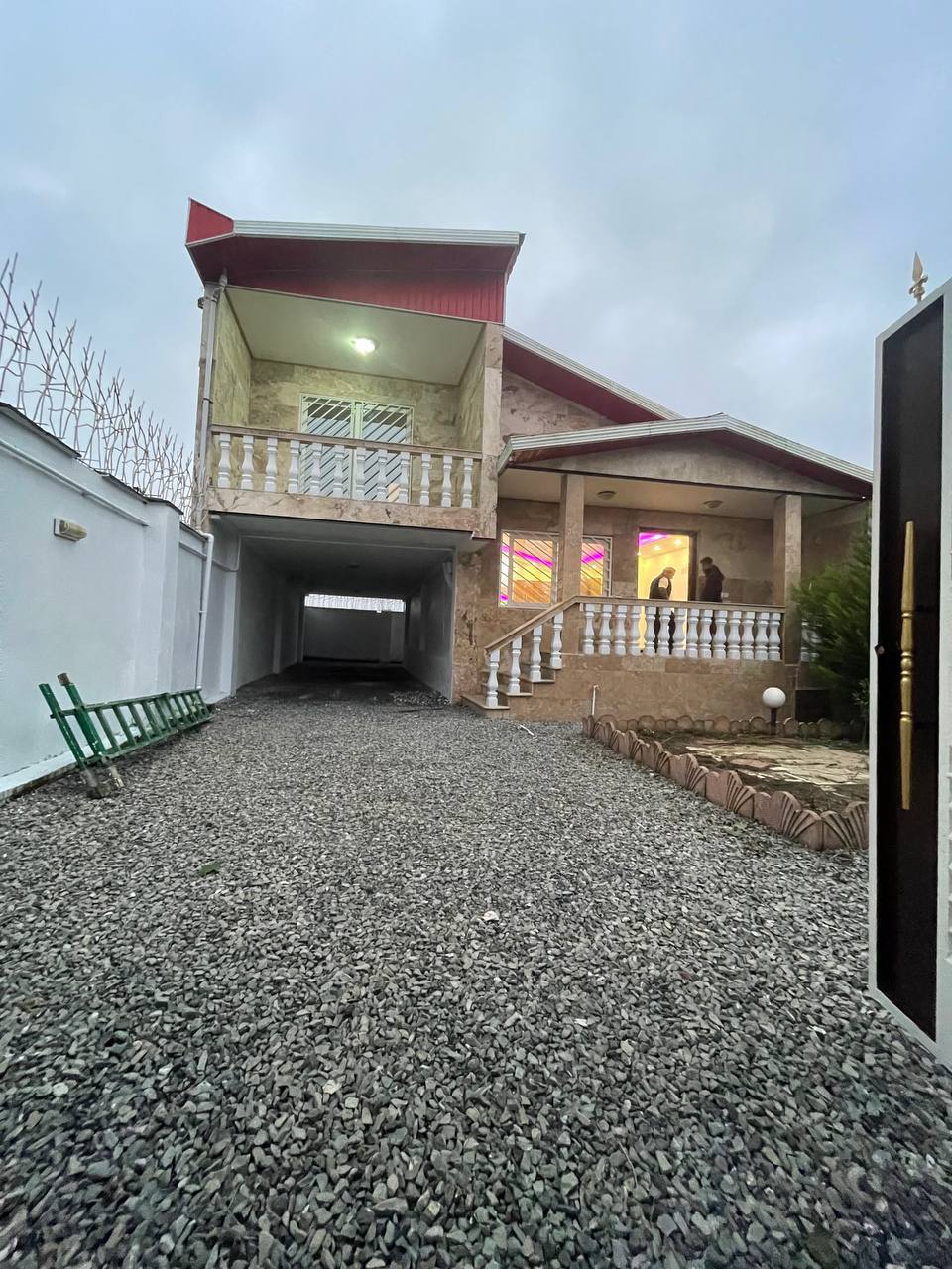 کد ۲۱۲چمستان️۲۲۰ زمین، ۱۳۰ بنا️ق
