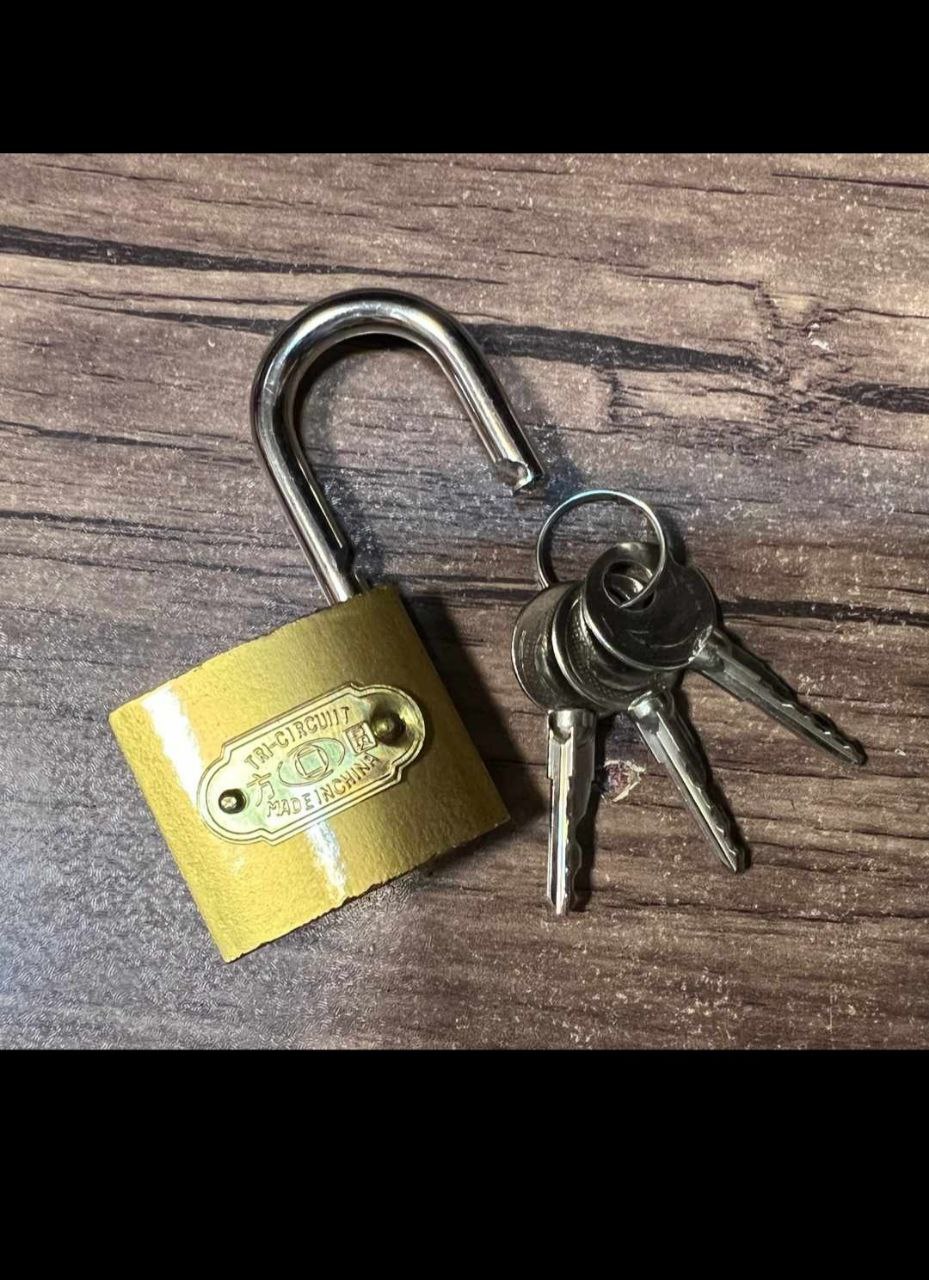 قفل آویز 38کلید چهار پرتعداد در کا