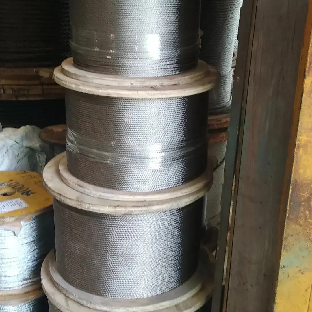 انواع سیم بکسل های فولادی، نتاب، استیل، آسانسوری و هفت لا کنف در سایزهای مختلف، بافت و پرس انواع سیم