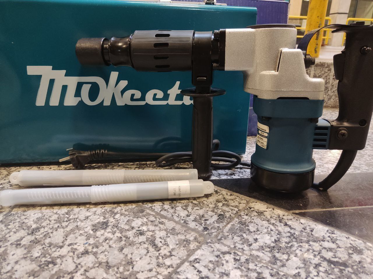 چکش تخریب ۸۱۰ موکیتا 