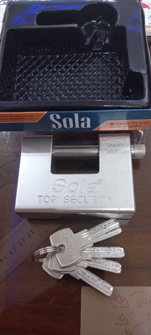 #قفل_کتابی #قفل_۹۴_فولادی 🟦🟦🟦🟦🟦🟦🟦🟦 قفل کتابی sola سایز ۹۴ فولادی .سنگین ۵ کلید ویژه کامپیوتری ساخت .