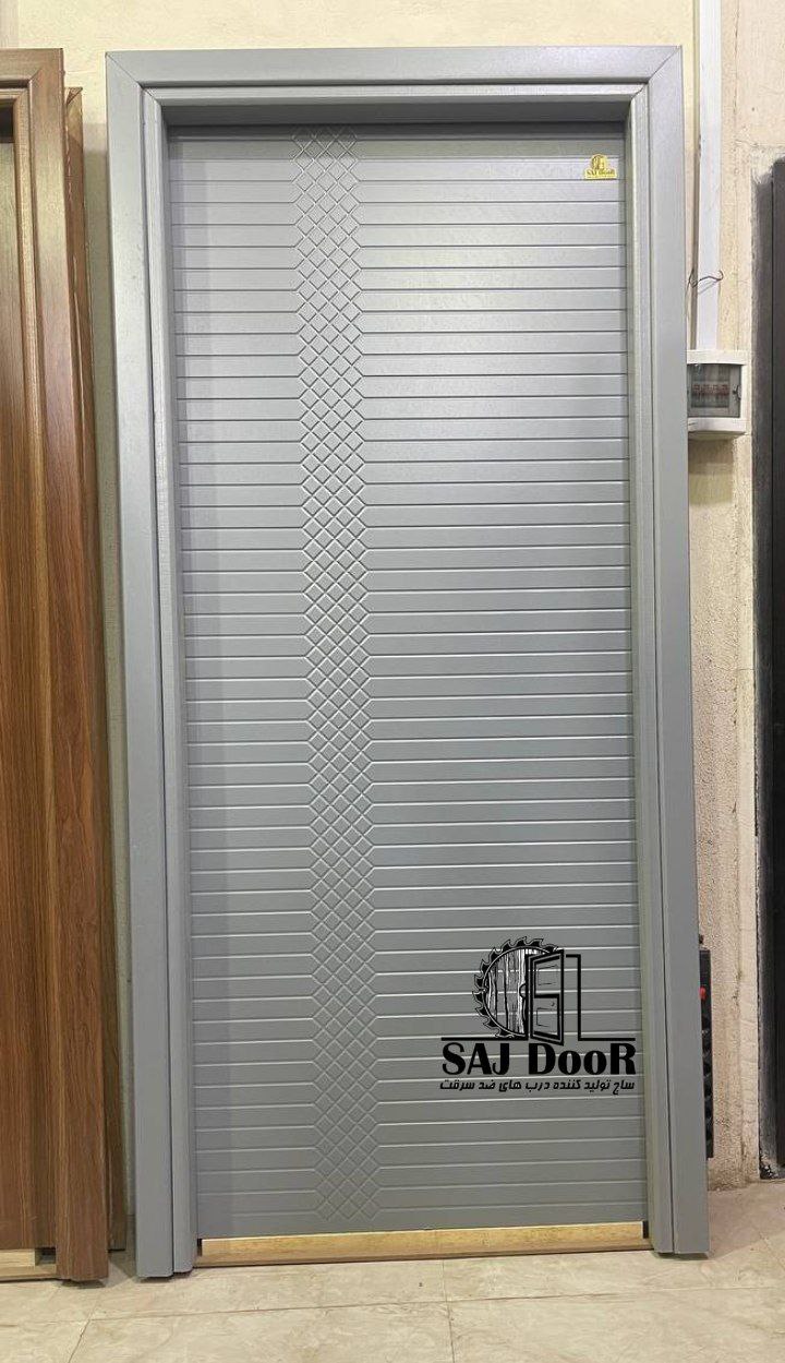 درب  داخلی برجسته و cnc 